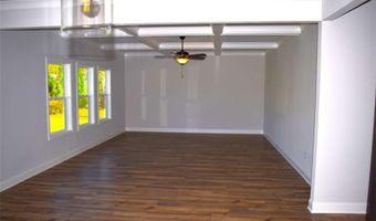 184 Auburn Crossing Dr, Auburn, GA 30011