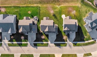 2107 NE 17th St, Ankeny, IA 50021