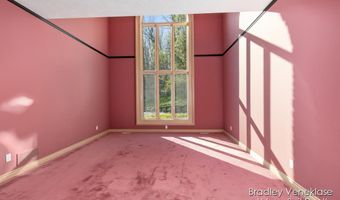 7635 Sandy Hollow Dr SE, Alto, MI 49302