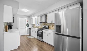 3 Ocean Ave, Barnegat, NJ 08005
