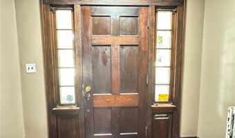 32 Elmdale Ave, Akron, OH 44313