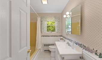 329 Hog House Hill Rd, Exeter, RI 02822
