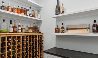 5213 CATHEDRAL Ave NW, Washington, DC 20016