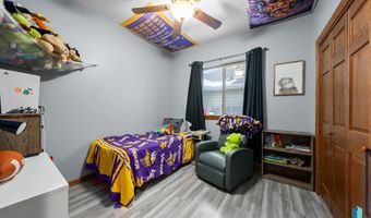 305 S Spring Pl, Brandon, SD 57005