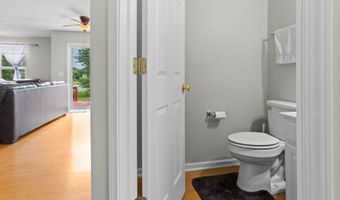 6951 Governors Pointe Blvd, Indianapolis, IN 46217