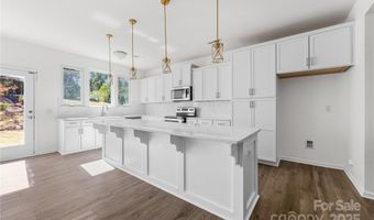 723 Yorkshire Dr, Albemarle, NC 28001