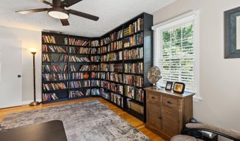 1604 Avondale Dr, Altavista, VA 24517
