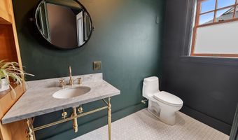 1684 IRVING Ave, Astoria, OR 97103