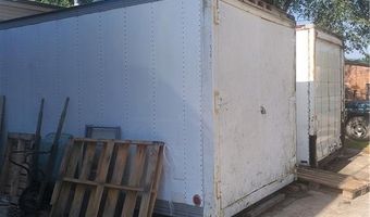 636 N Main St, Ottawa, KS 66067