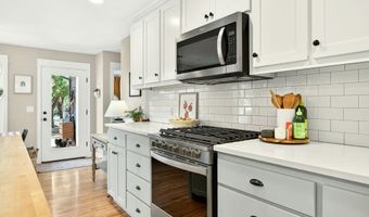 1108 Park St, Ashland, OR 97520