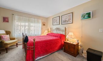 10 Linden Ct 10, Bloomfield, CT 06002