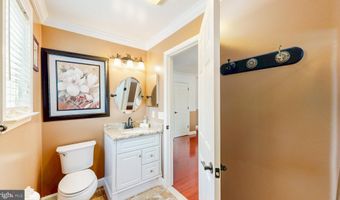 303 S BEDFORD St, Georgetown, DE 19947