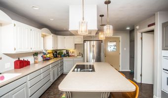 812 1st St, Abernathy, TX 79311