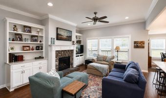 8313 Sapphire Dr, Alexander, AR 72002