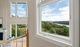 4 Bittersweet Ln 4, Bourne, MA 02532