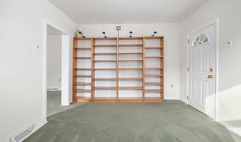 120 W 2ND St, Alburtis, PA 18011