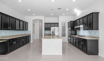 561 W YELLOWSTONE Way, Chandler, AZ 85248