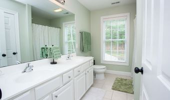 490 New Rd, Avon, CT 06001