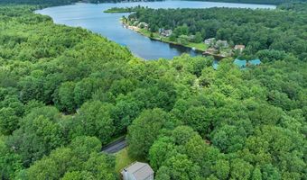 748 Towamensing Trl, Albrightsville, PA 18210