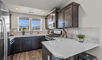 5198 Cedar View Dr, Springfield, OR 97478