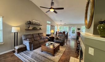 7327 Oak Knoll Dr, Indianapolis, IN 46217