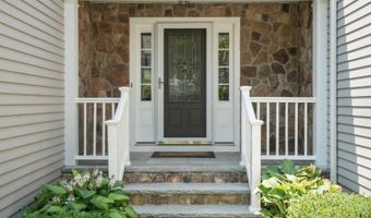 4 Caileigh Ct 4, Andover, MA 01810