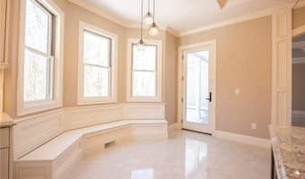 7 Dennell Dr, Lincoln, RI 02865