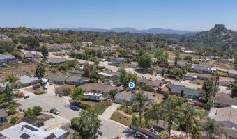 913 Buena Rosa Ct, Fallbrook, CA 92028