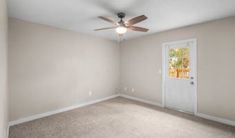 67 W 8TH St, Atlantic Beach, FL 32233