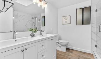 3305 Vivienda Cir, Carlsbad, CA 92009