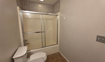 1306 Cresent St, Bentonville, AR 72712