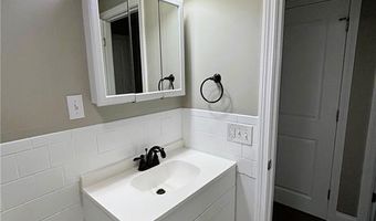395 Mendon Rd D1, North Smithfield, RI 02896