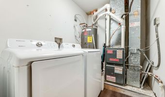 2127 Luann Ln 6, Madison, WI 53713
