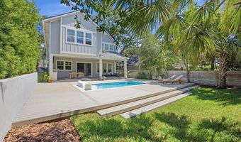 370 8TH St, Atlantic Beach, FL 32233