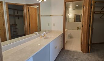 2782 Maitland Dr, Ann Arbor, MI 48105