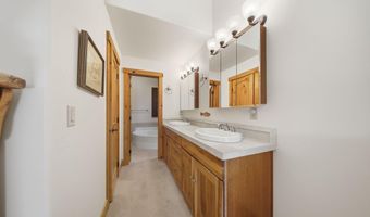 35 LUCY Cir, Alpine, WY 83128