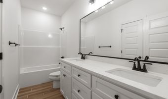 222 Michelle Dr, Beebe, AR 72012