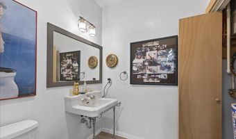 16 Blacks Lndg, Belfast, ME 04915