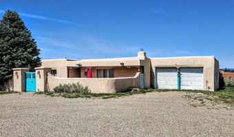 2 Latilla Ln, Arroyo Seco, NM 87514