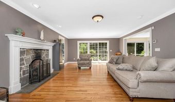 7 Oak Ridge Dr, Atkinson, NH 03811