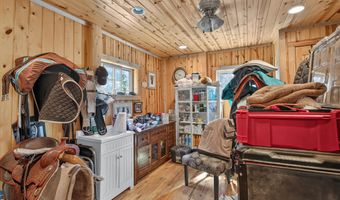2405 Nicholson Ln, Albion, MI 49224