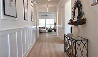 1905 N TAYLOR St, Arlington, VA 22207