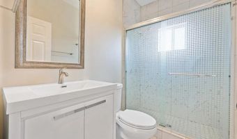 1135 E 3rd Ave, Escondido, CA 92025