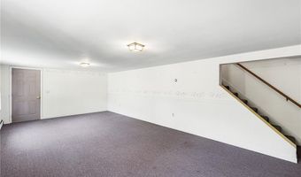105 Fairfield Dr, North Kingstown, RI 02852