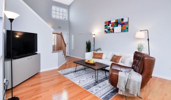 4471 Hillside Ct, Ann Arbor, MI 48105