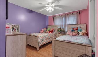 8 Gale Ct, North Providence, RI 02904