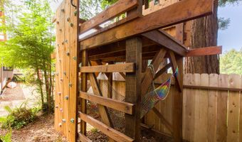 48 California Ave, Arcata, CA 95521