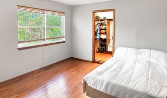 8814 County Rd 400-A, Ava, MO 65608