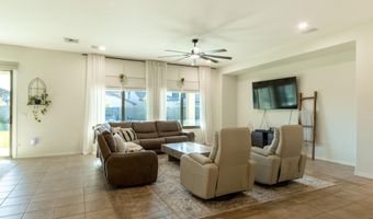 2422 W CLEARVIEW Trl, Anthem, AZ 85086