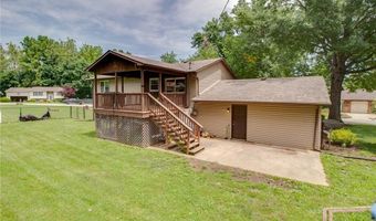 5204 Pin Oak Dr, Alton, IL 62002